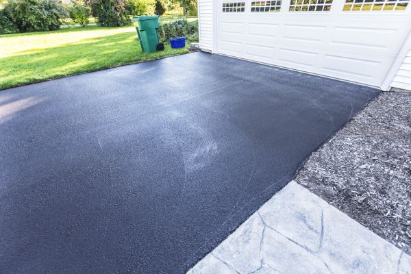 Blacktop Driveway Service in Battle Ground